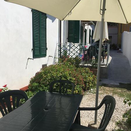 Appartamenti Gloria Marina Di Pisa Exterior foto